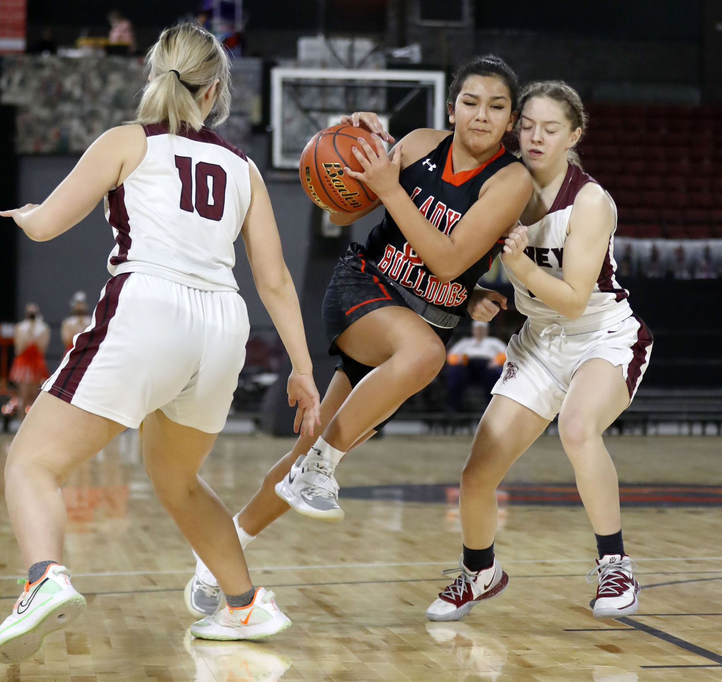 Hardin v Sidney girls divisional